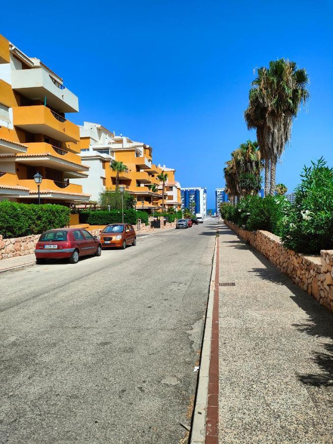 La Entrada Beach Club Торевьиа Экстерьер фото